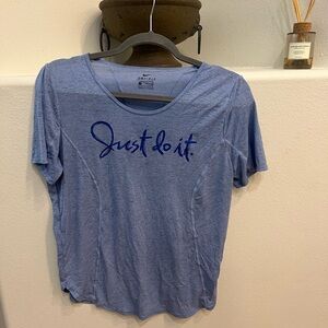 Women’s Nike t-shirt
